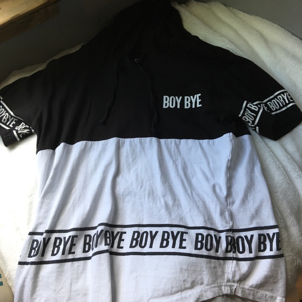 BOY BYE hooded t-shirt black and white